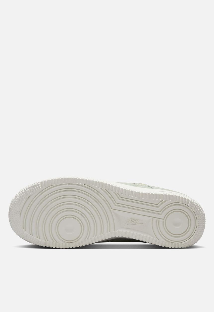 Nike - WMNS AIR FORCE 1 '07 SE