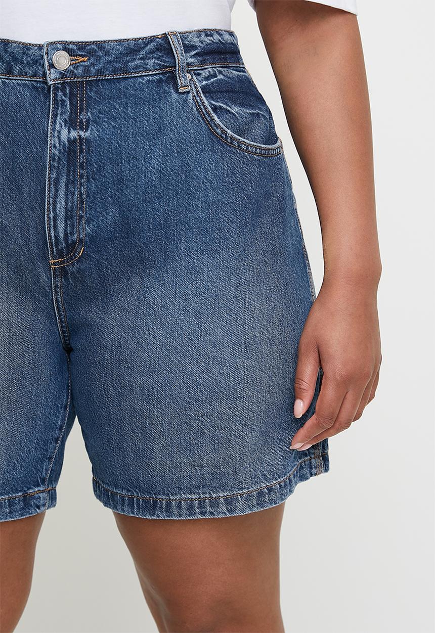 Cotton On - Plus Relaxed Denim Short-Lunar Blue/Carpenter
