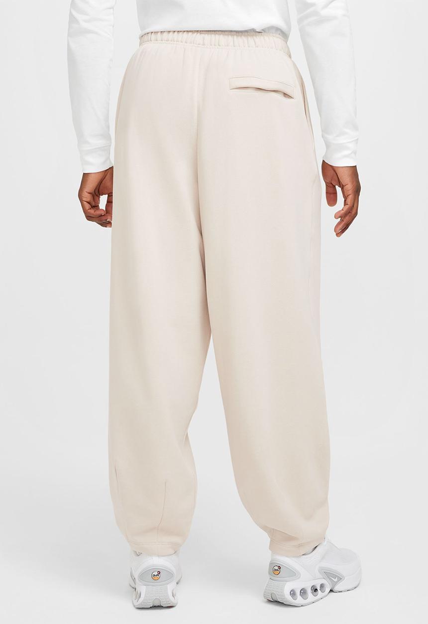 Nike - Nike Club Oversized French Terry Trouser - Lt Orewood Brn