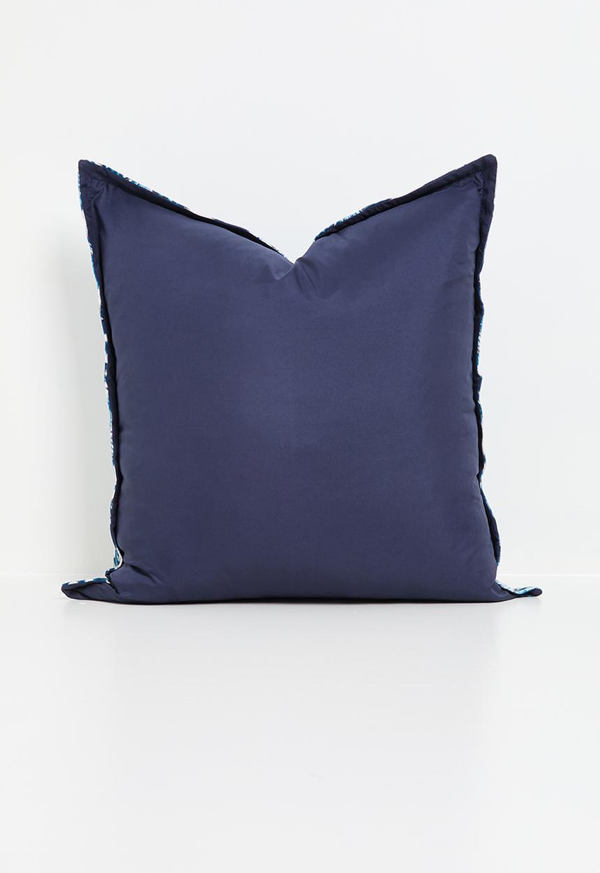 Grey Gardens - St Tropaz cushion cover - blue