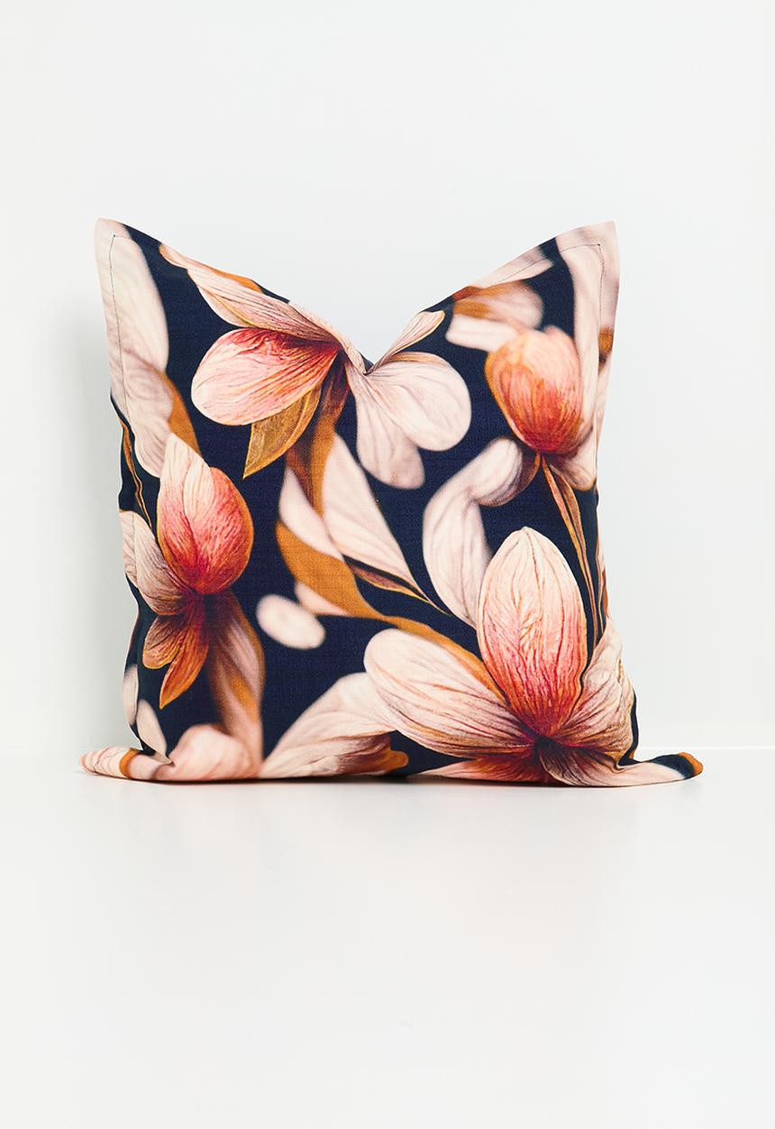 Grey Gardens - Pamela cushion cover - multi