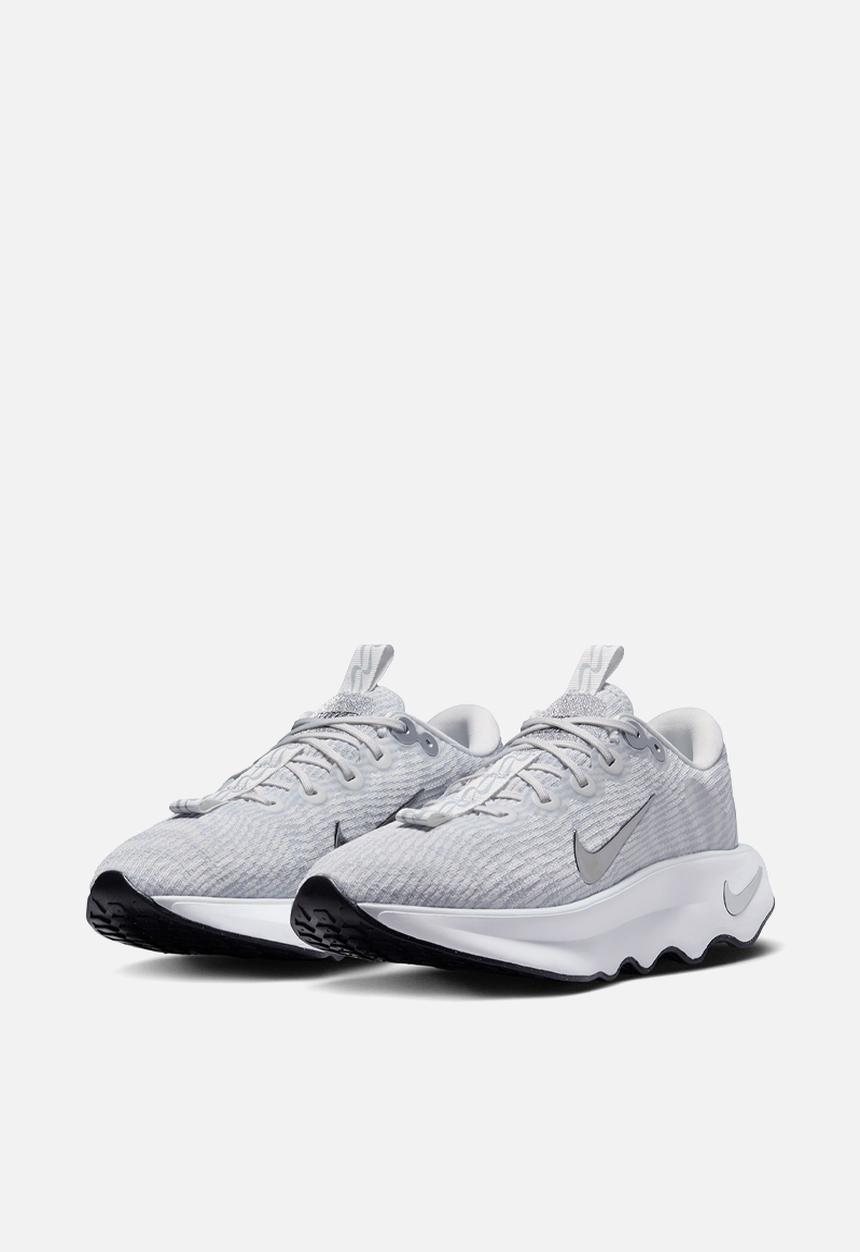 Nike - Nike Motiva PRM
