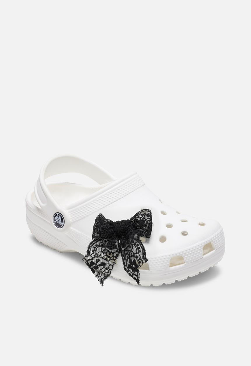 Crocs - Black lace bow loose - black