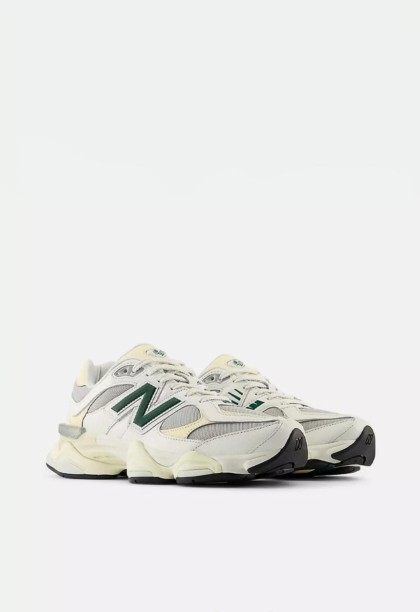 New Balance  - 9060