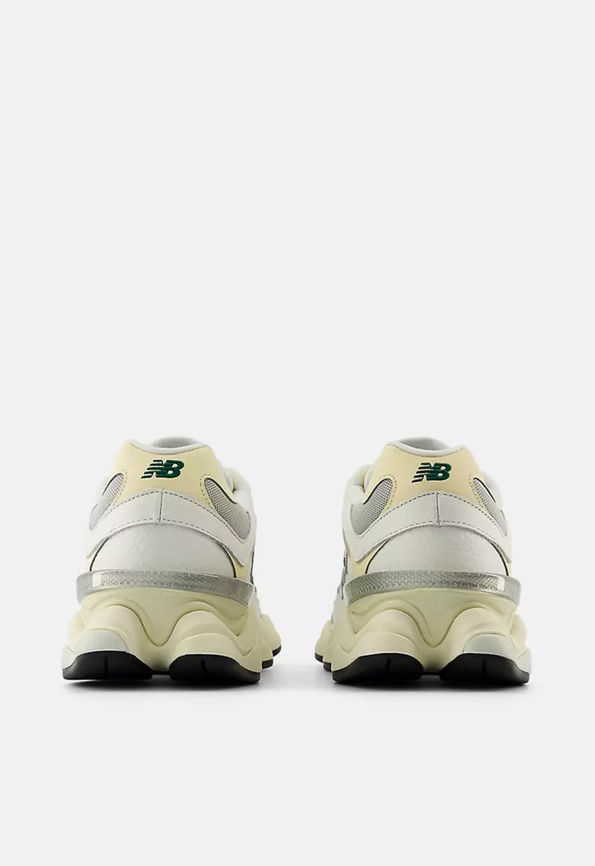 New Balance  - 9060