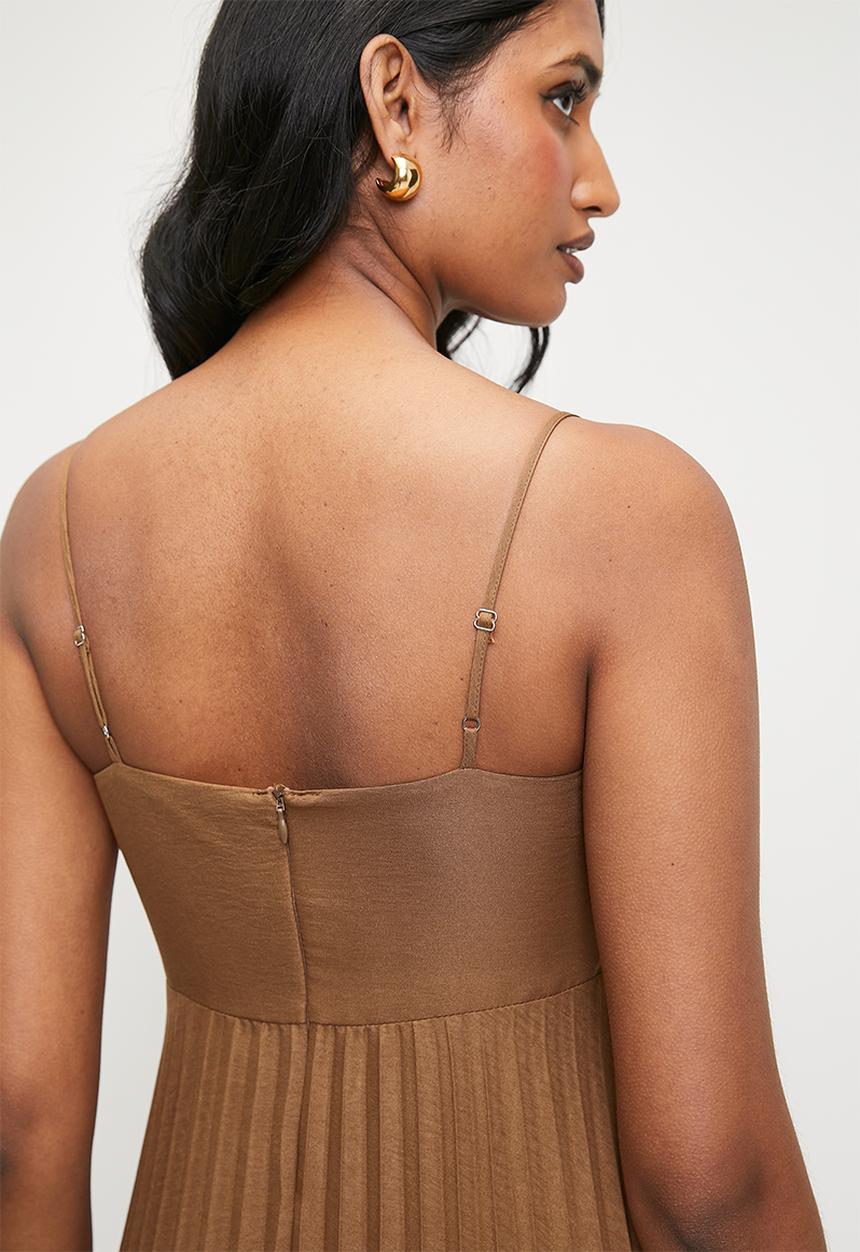 Superbalist - Pleated Trapeze Maxi Dress -  Chutney Brown