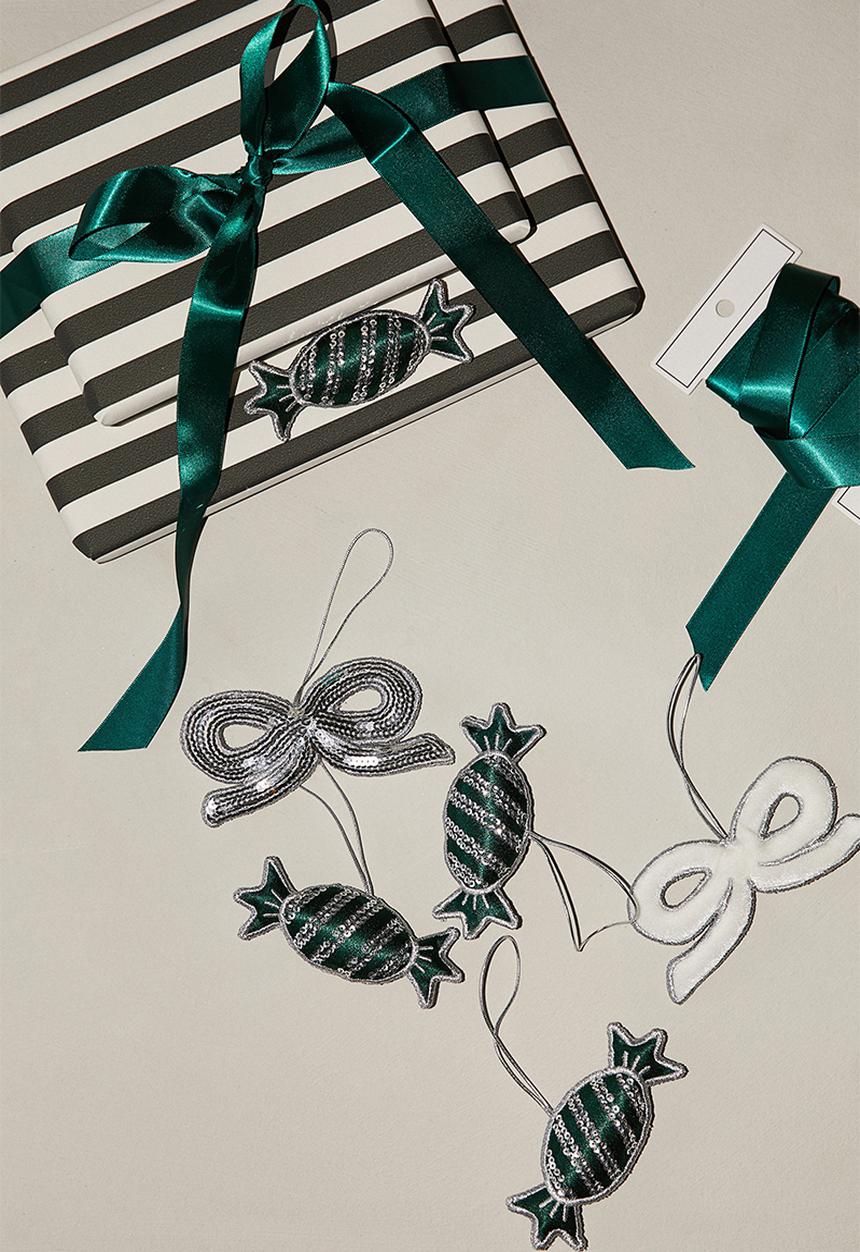 H&M - Embellished christmas tree decoration - green bon-bon
