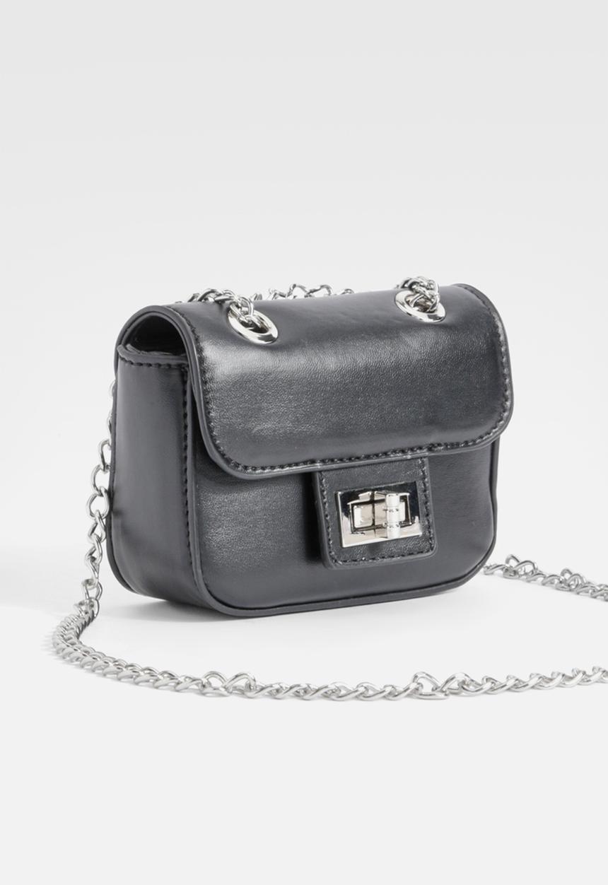 boohoo - Buckle Front Crossbody Chain Bag - Black