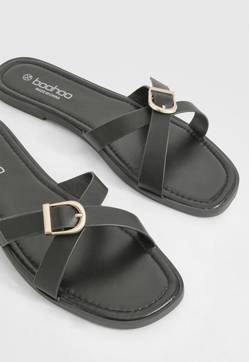 boohoo - Crossover Buckle Mule Sandals