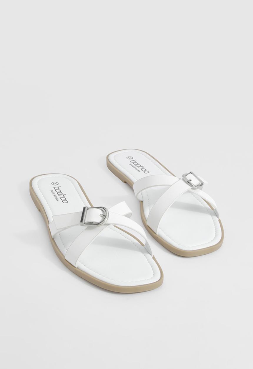 boohoo - Crossover Buckle Mule Sandals