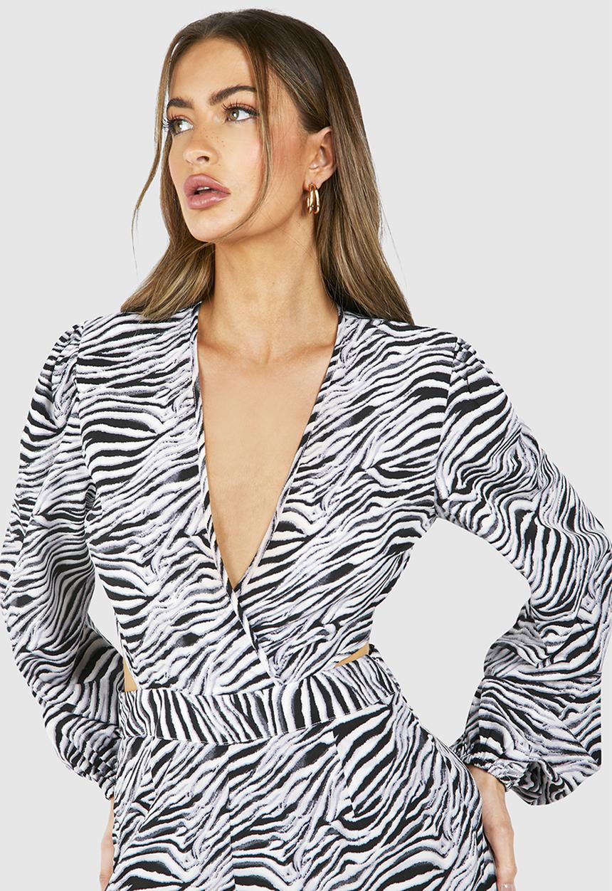 boohoo - Zebra Wrap Cut Out Jumpsuit - Black