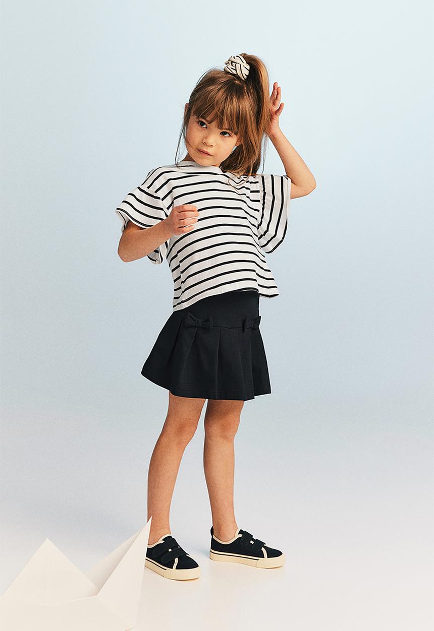 H&M - Flounce-sleeved jersey top - white striped