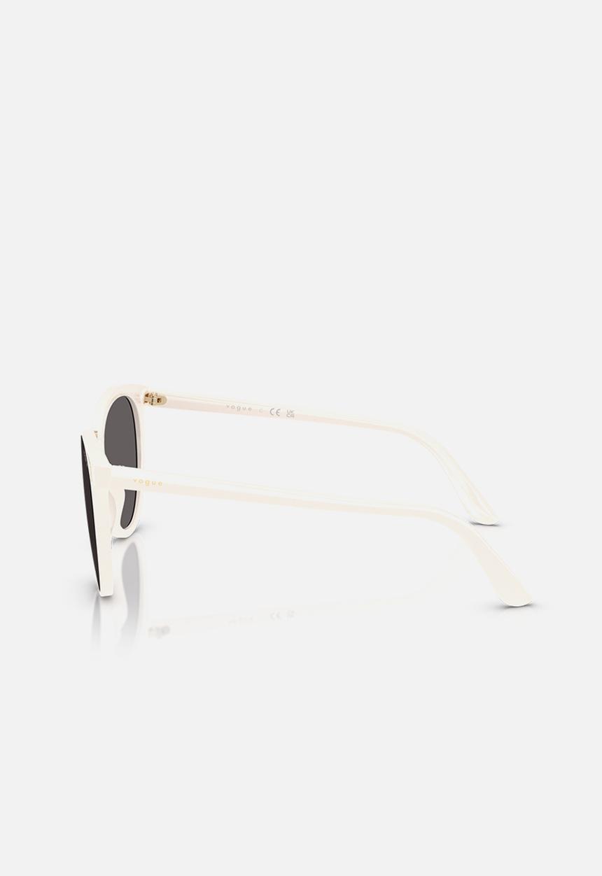 Vogue Eyewear - VO Butterfly - Full Ivory