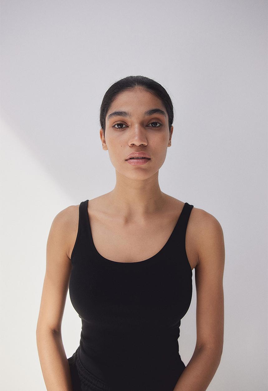 H&M - Ribbed vest top - black