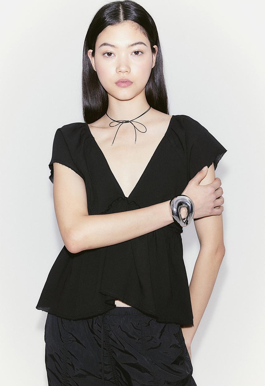 H&M - Crêpe peplum blouse - black
