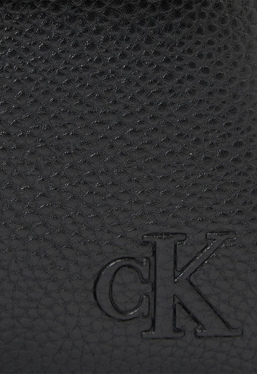 Calvin Klein - Ultralight slim flap bag pu - black