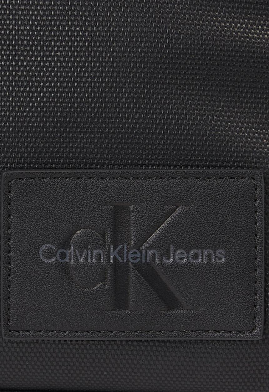 Calvin Klein - Coated sq camera bag18 pu - black