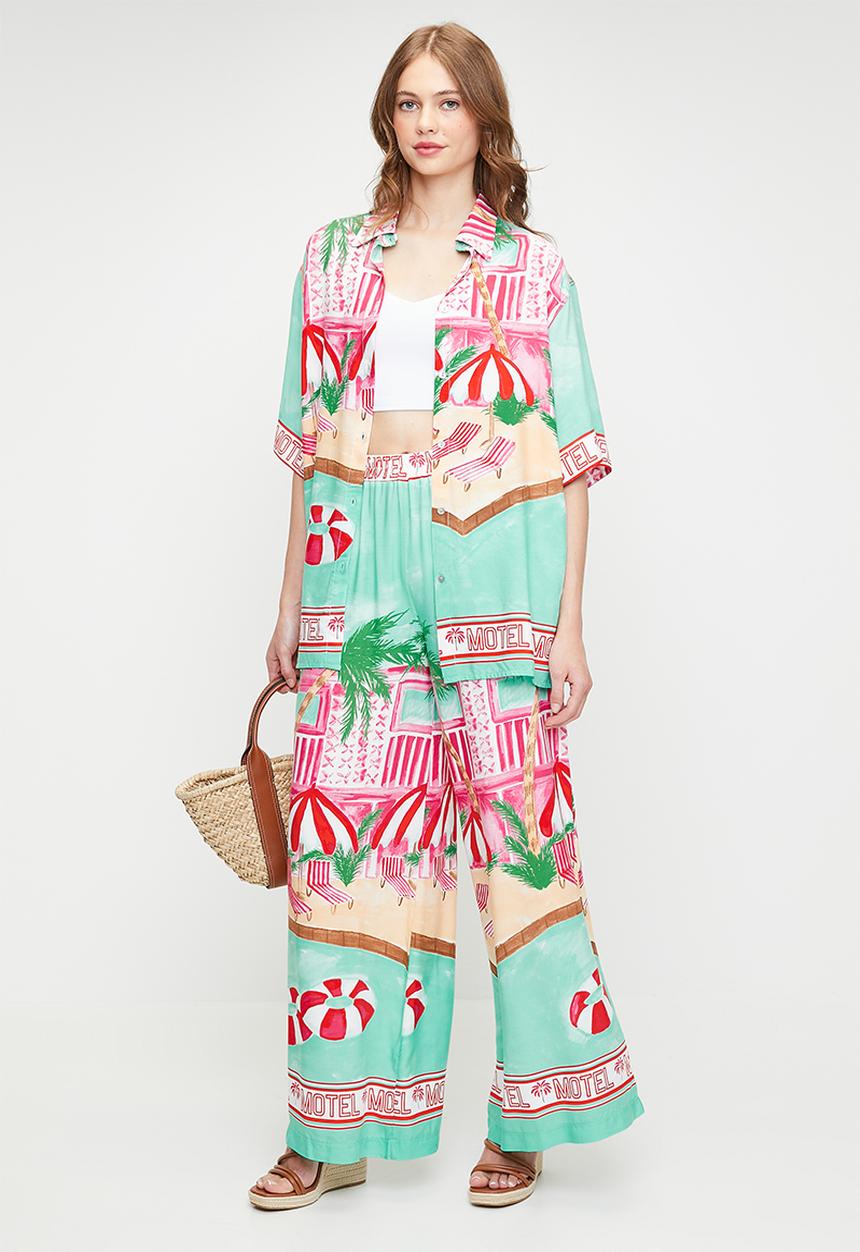 Me&B - Longer length border shirt  - Motelprint