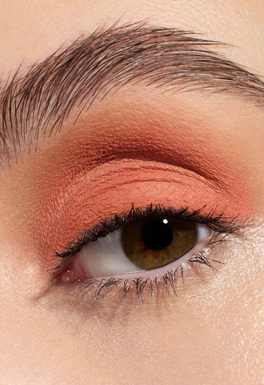 essence - Matte Liquid Eyeshadow 03 - Peach Pop