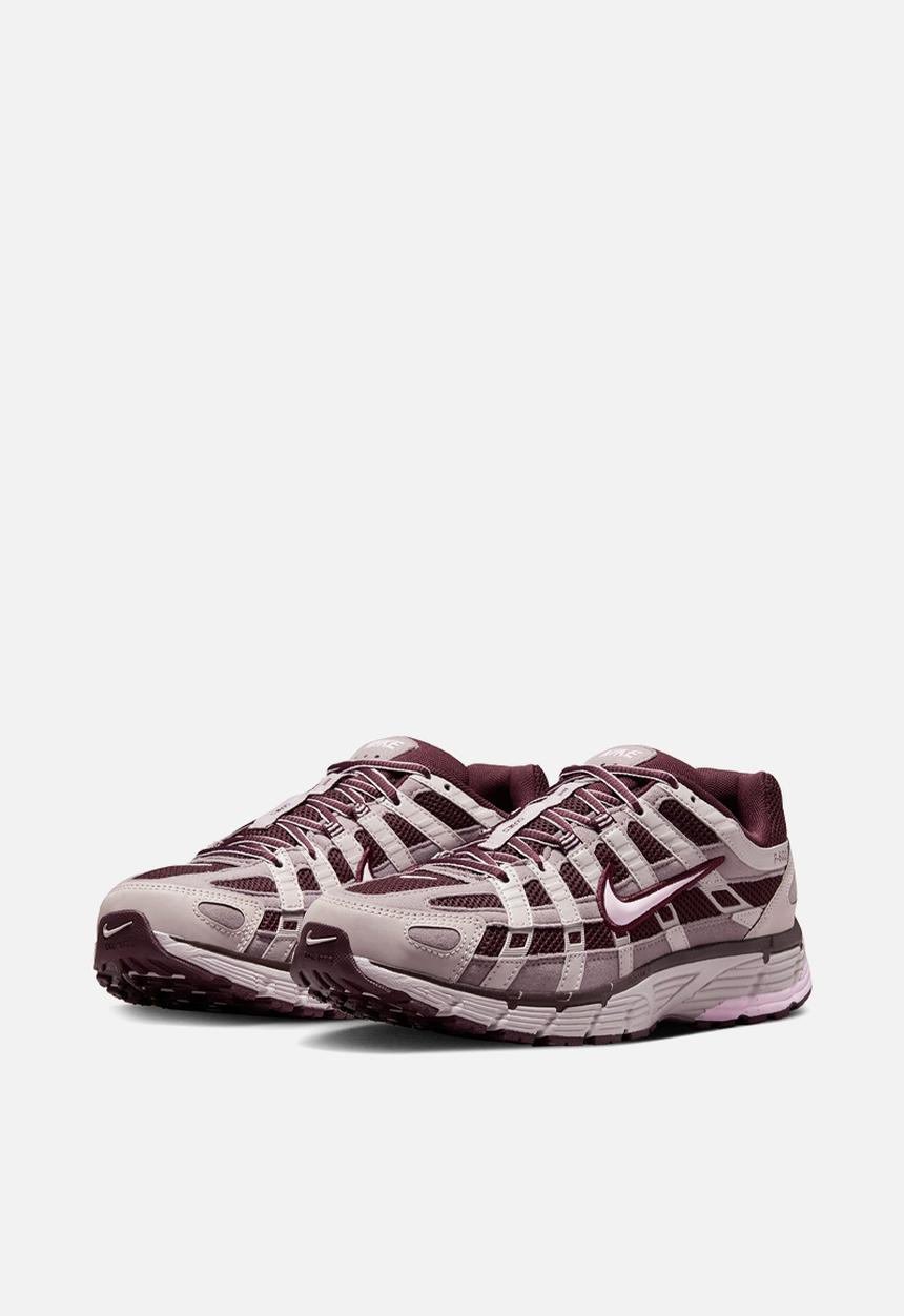 Nike - Wmns nike p-6000