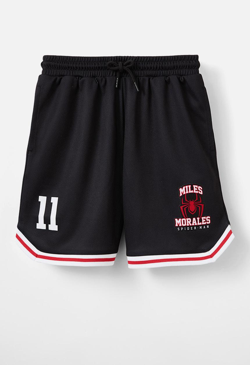 Cotton On - License soccer short - lcn mar black/spiderman hanging