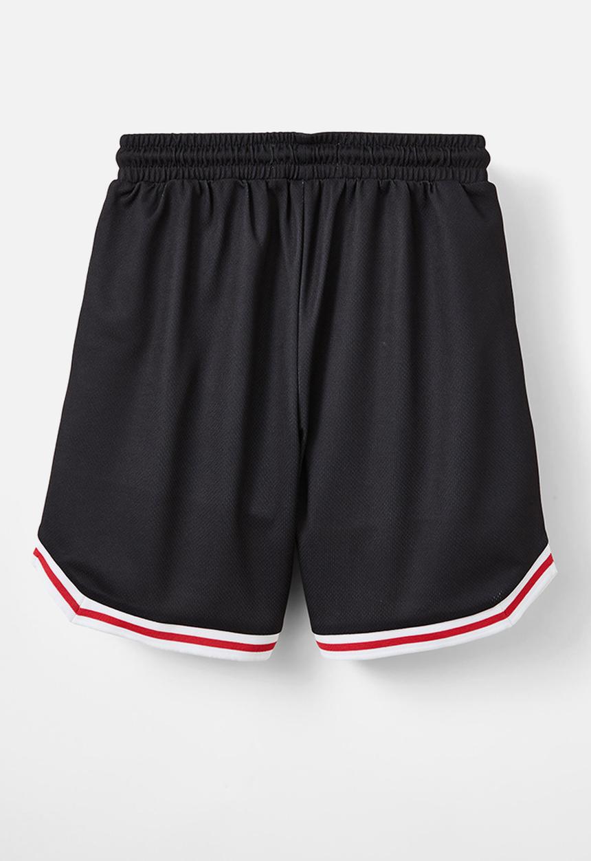 Cotton On - License soccer short - lcn mar black/spiderman hanging