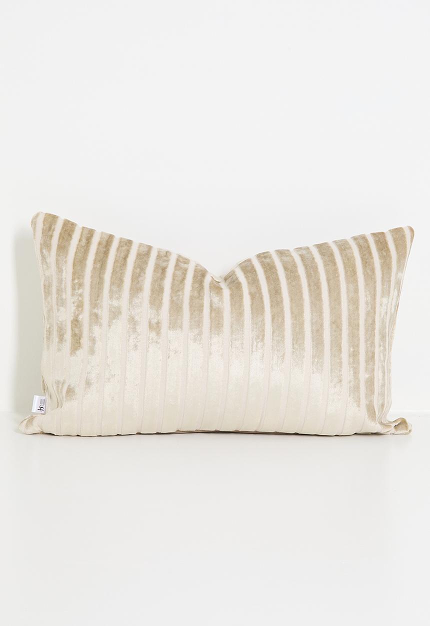 Sixth Floor - Sabi velvet cushion - Grey