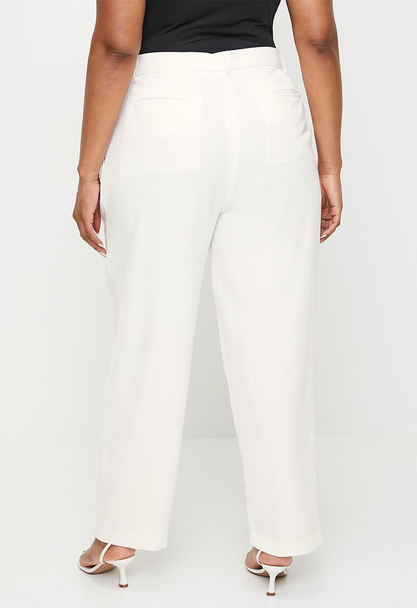 Me&B - Plus Tailored Carrot Leg Pants In Milk - Milk