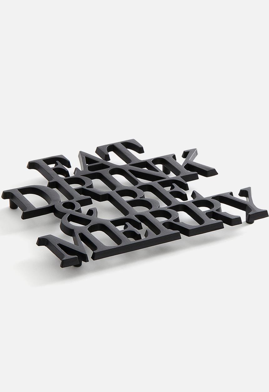 H&M - Metal trivet - black