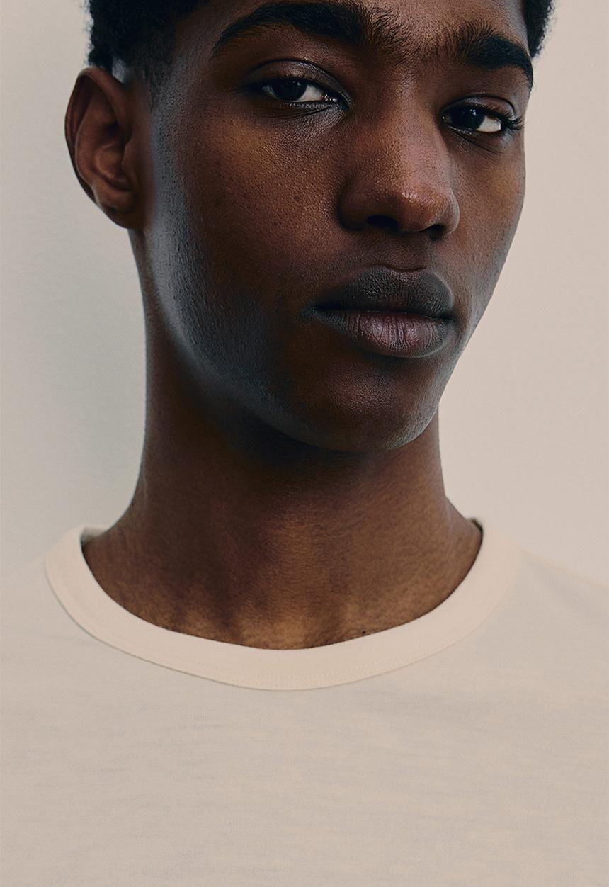 H&M - Regular fit lyocell-blend top - cream 