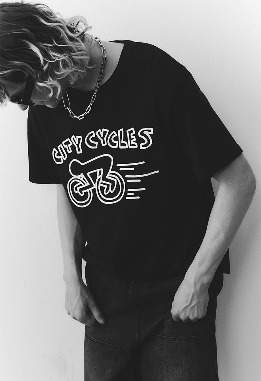 H&M - Regular fit t-shirt - black/Keith Haring