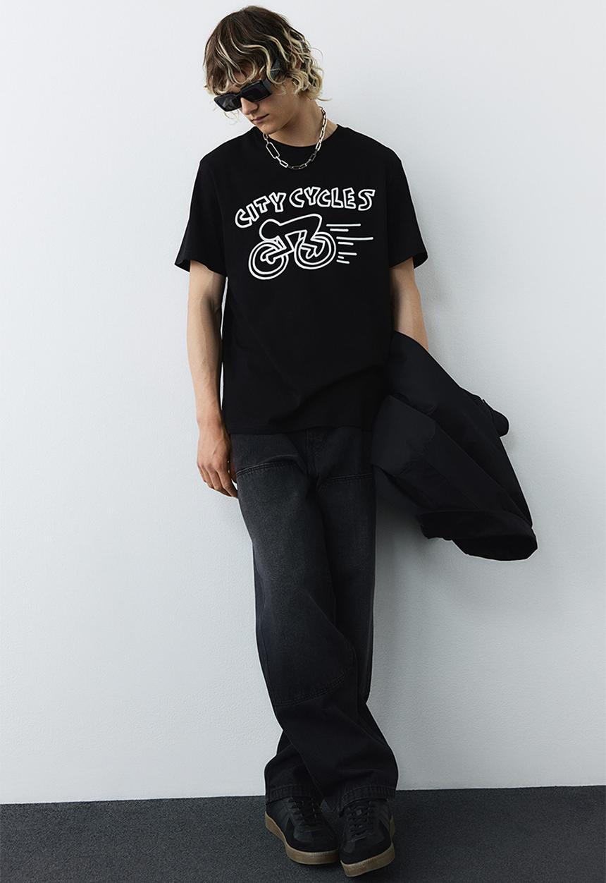 H&M - Regular fit t-shirt - black/Keith Haring