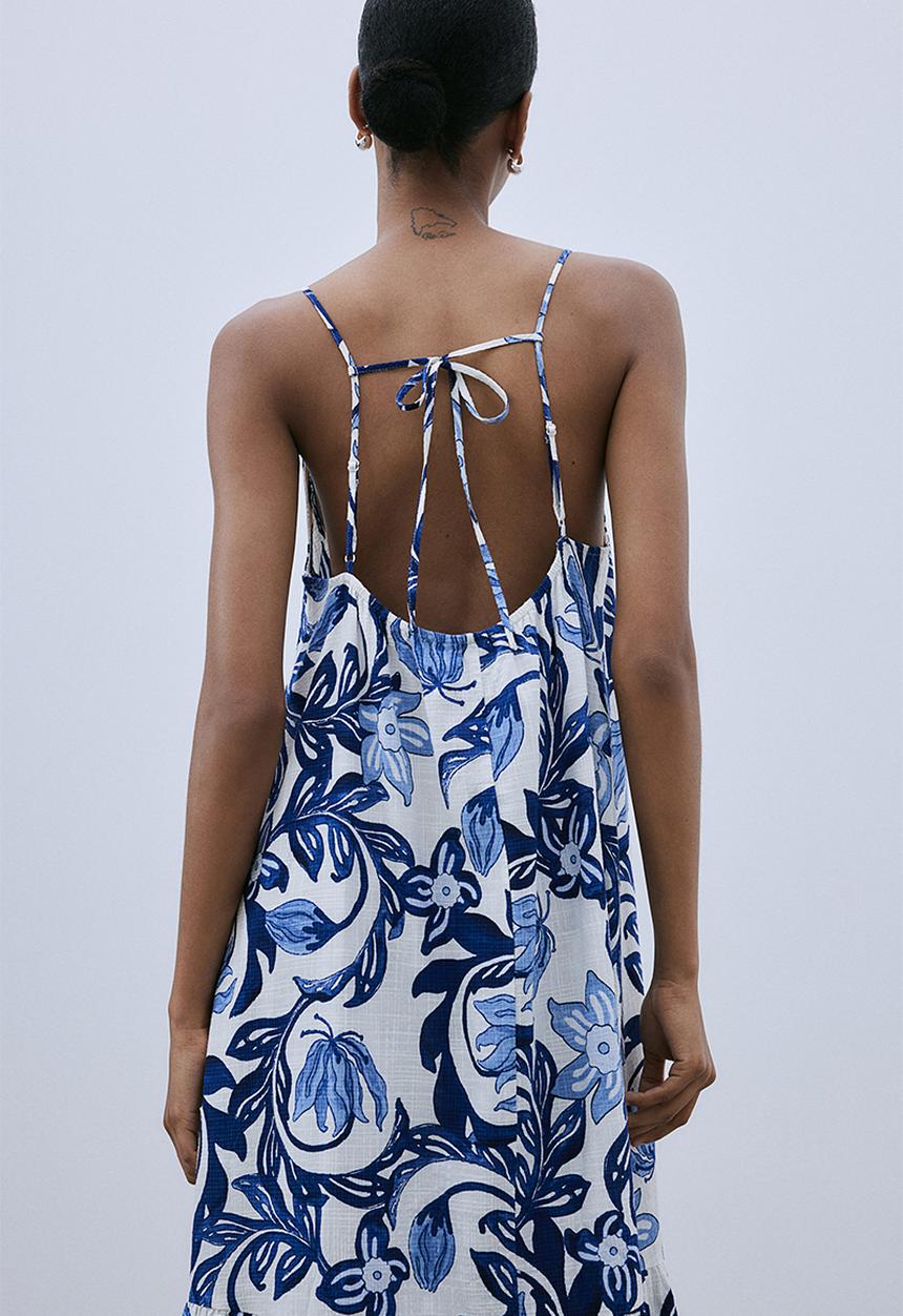 H&M - Long a-line dress - white & blue floral