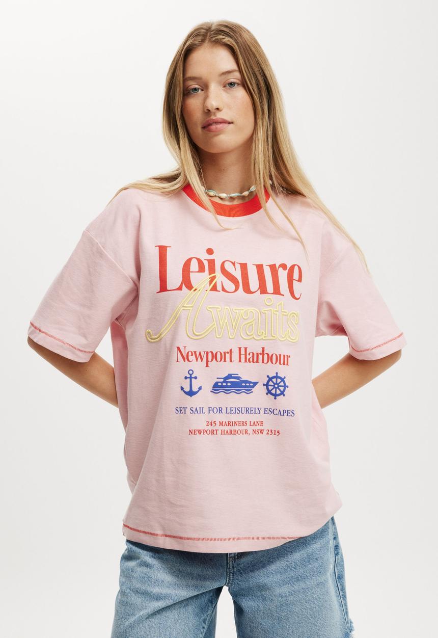 The Boxy Graphic Tee - Leisure Awaits/Frosted Rose
