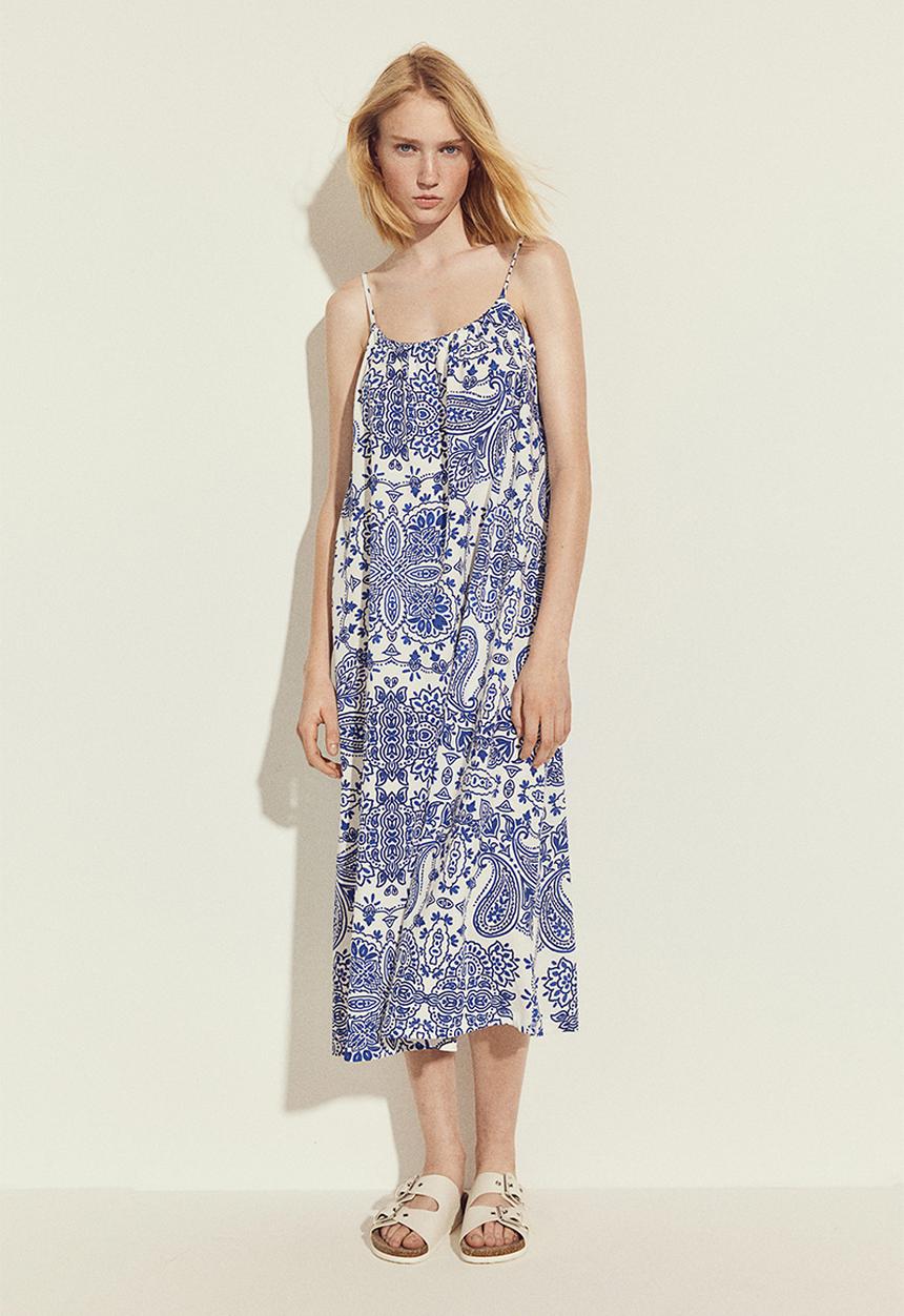 H&M - Oversized jersey dress - blue paisley patterned 