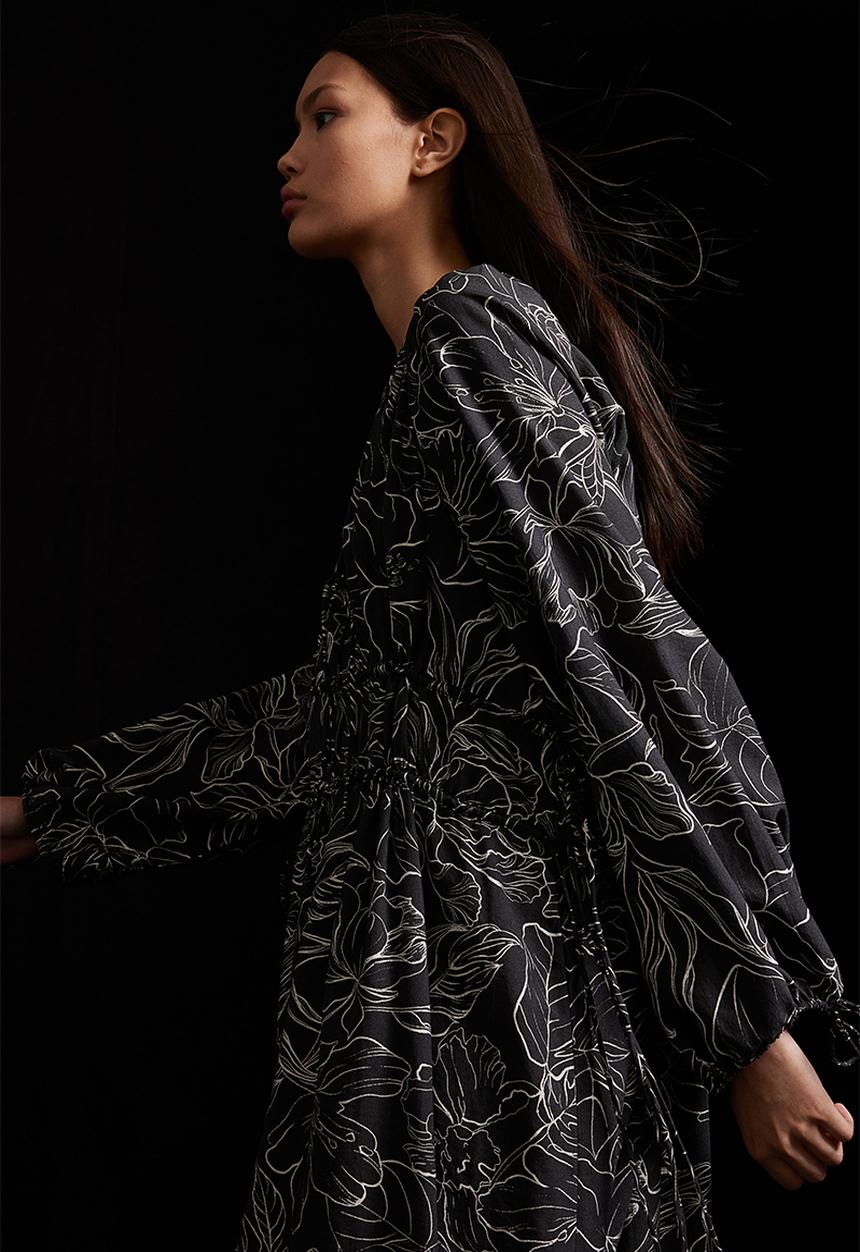 H&M - Drawstring-detail dress - black floral