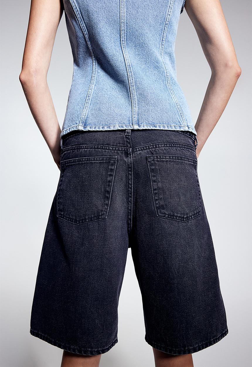 H&M - Bermuda low denim shorts - black