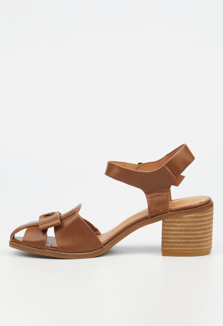Miss Black - Seranno 5 block heel - tan