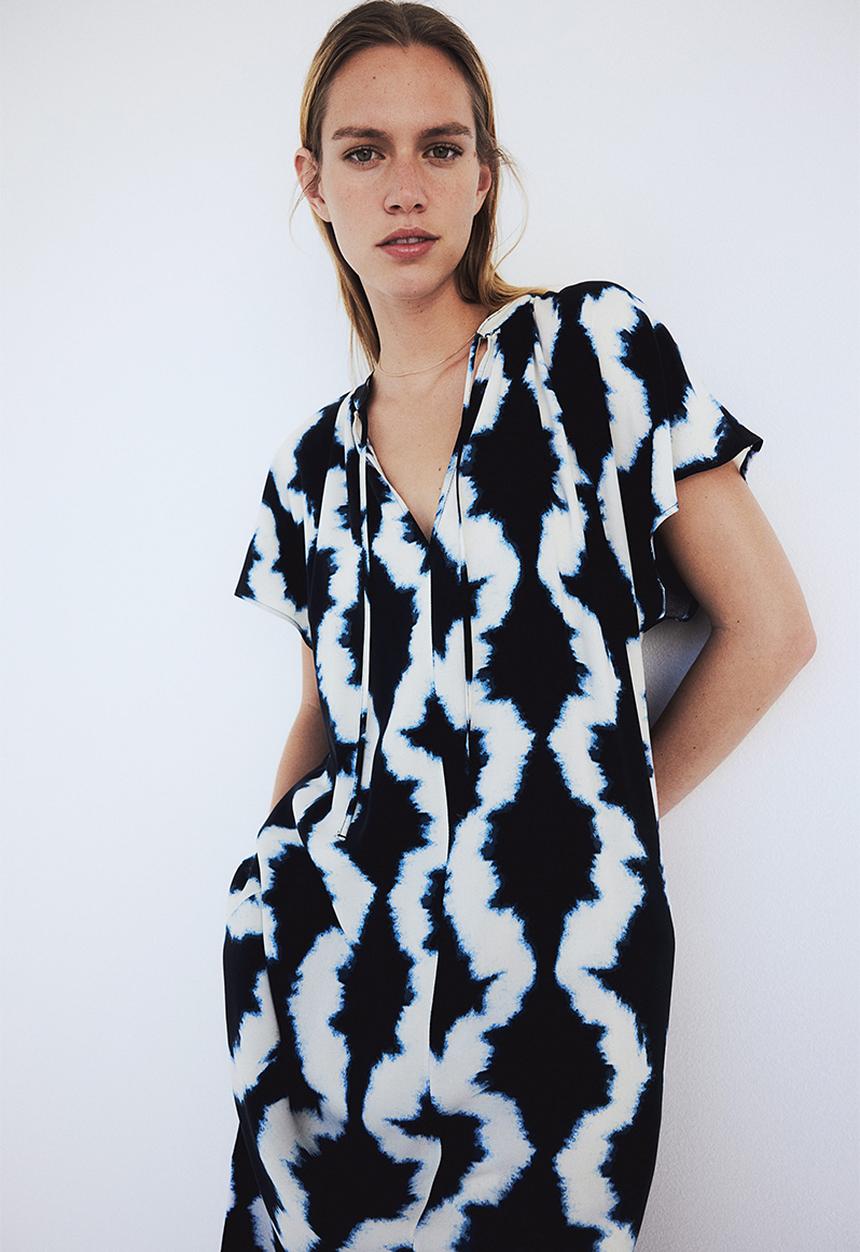 H&M - Tie-detail dress - navy blue patterned 