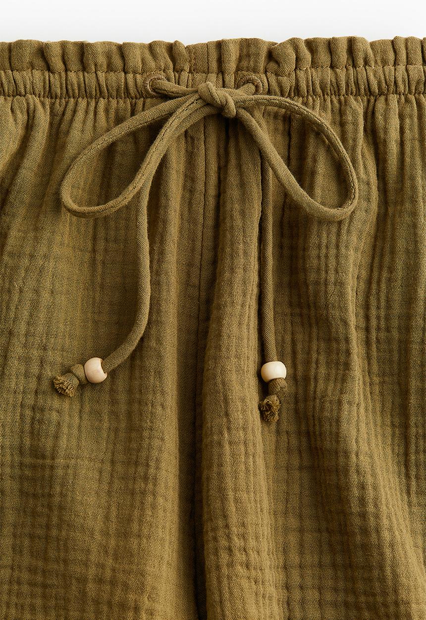 H&M - Muslin shorts - khaki green 