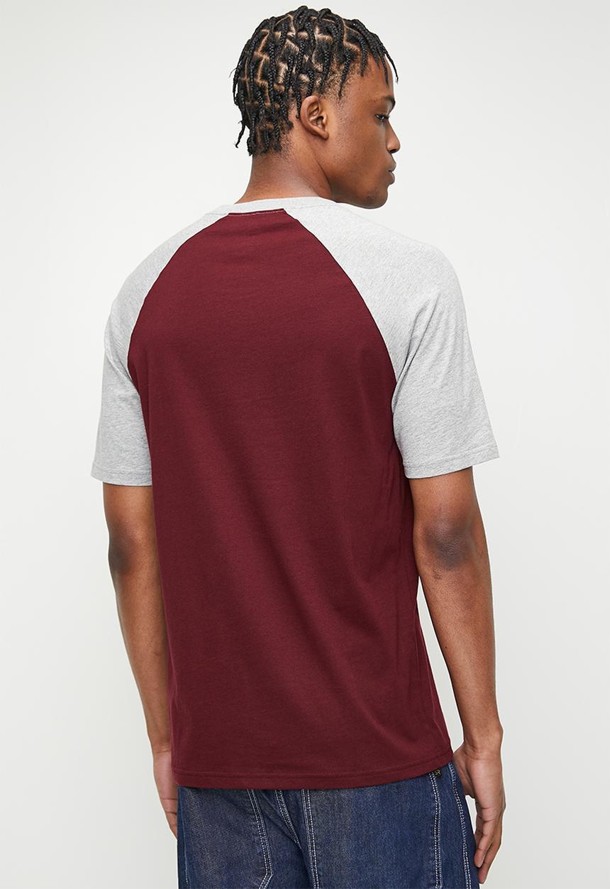 Converse - Chuck Taylor Raglan Tee  - Deep Bordeaux