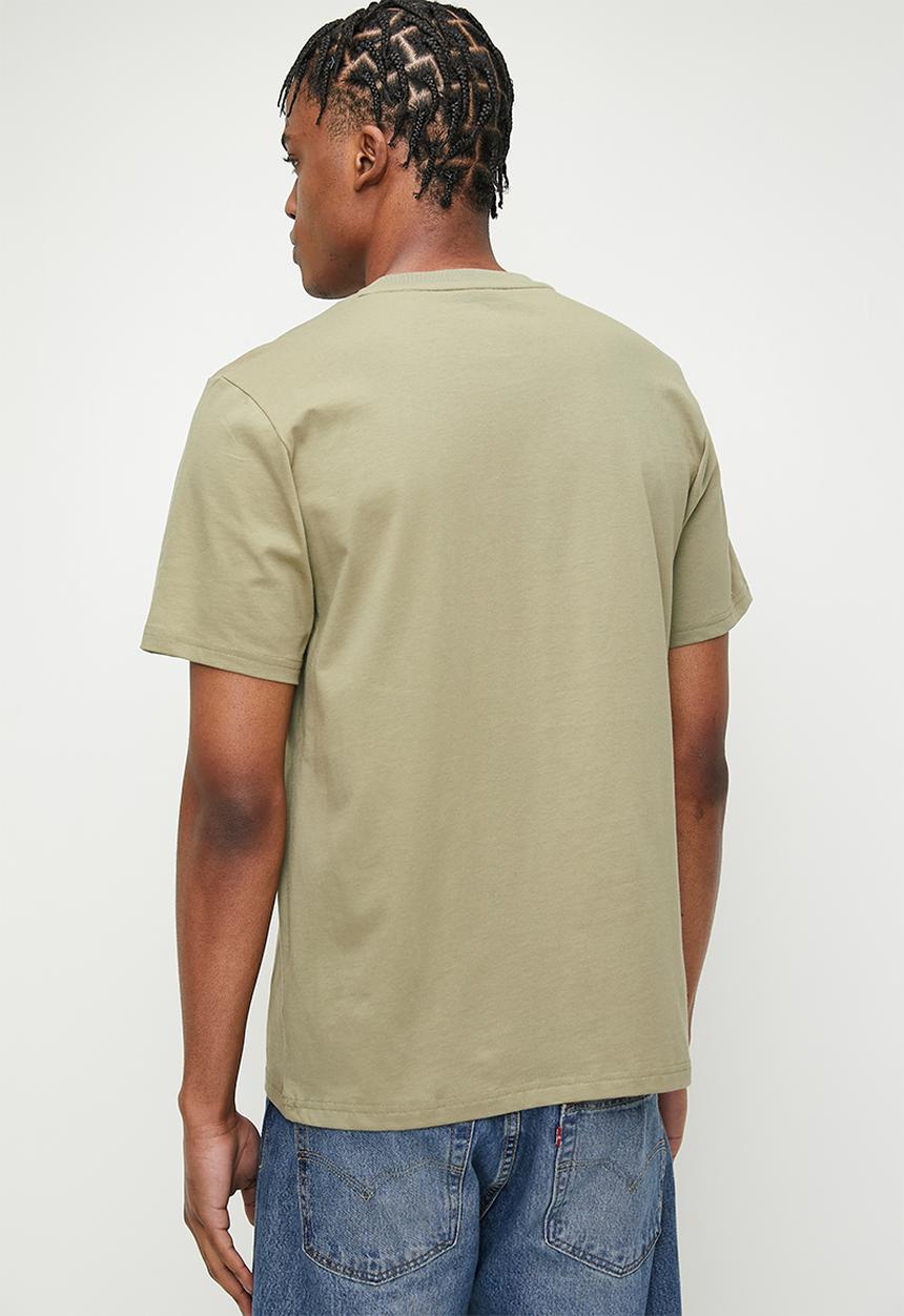 Converse - Distorted Patch T-Shirt  - Mossy Sloth