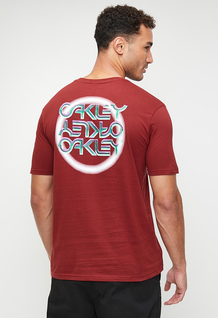 Oakley - Mtl ringed b1b tee - iron red