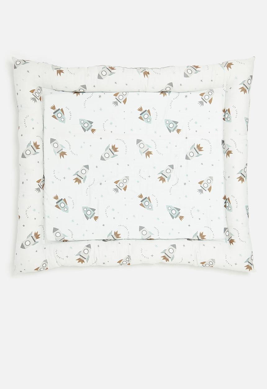 Sixth Floor - Wella playmat - Grey