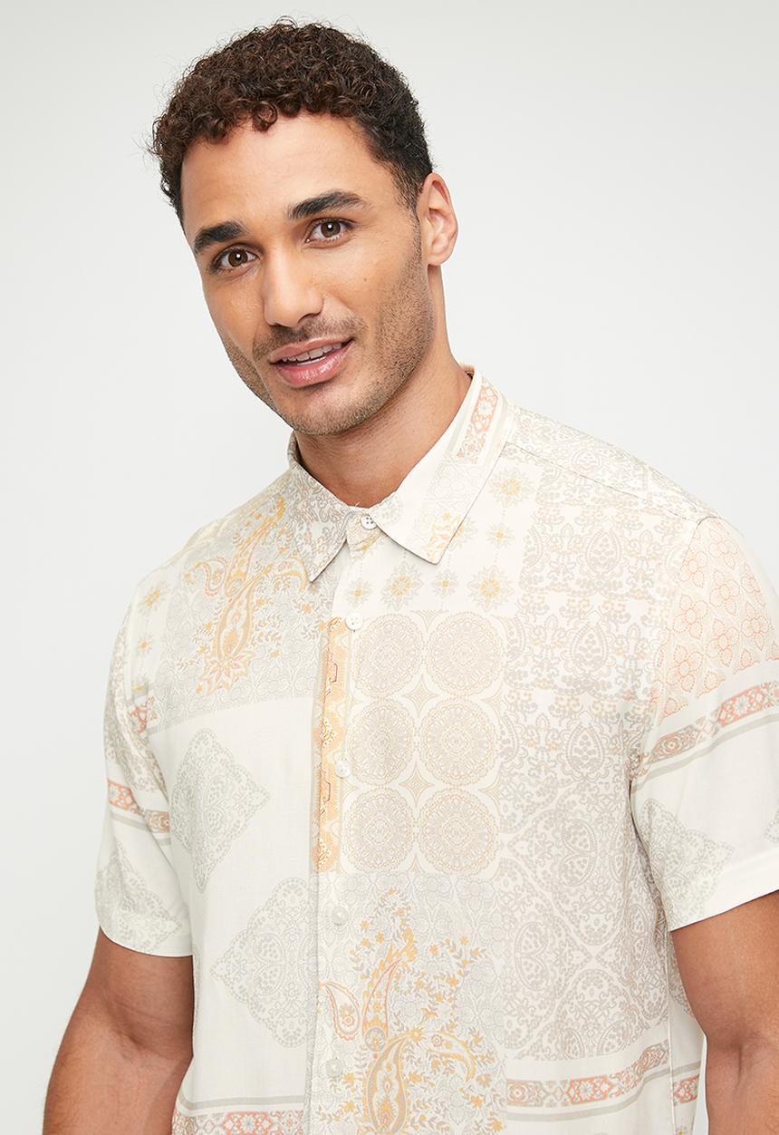 GUESS - Short sleeve eco rayon patchwork shirt - rio patchwork