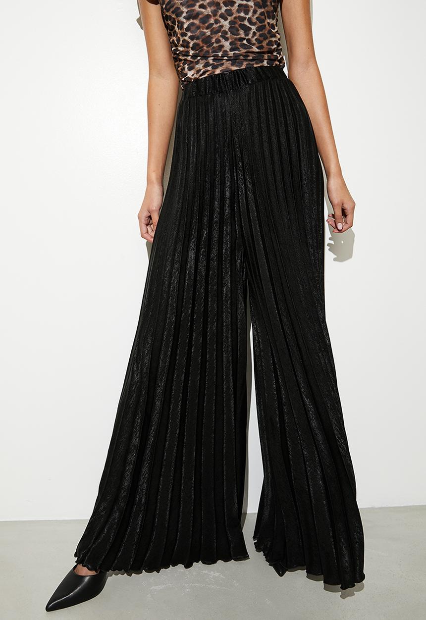 VELVET - Super Wide Pleated Pants - Metallic Black