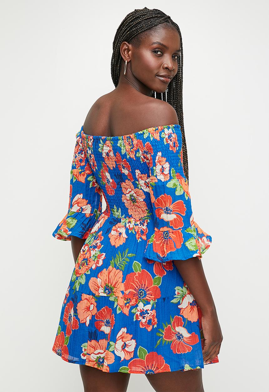 GUESS - Off shoulder charley sun dress - figueroa floral print	