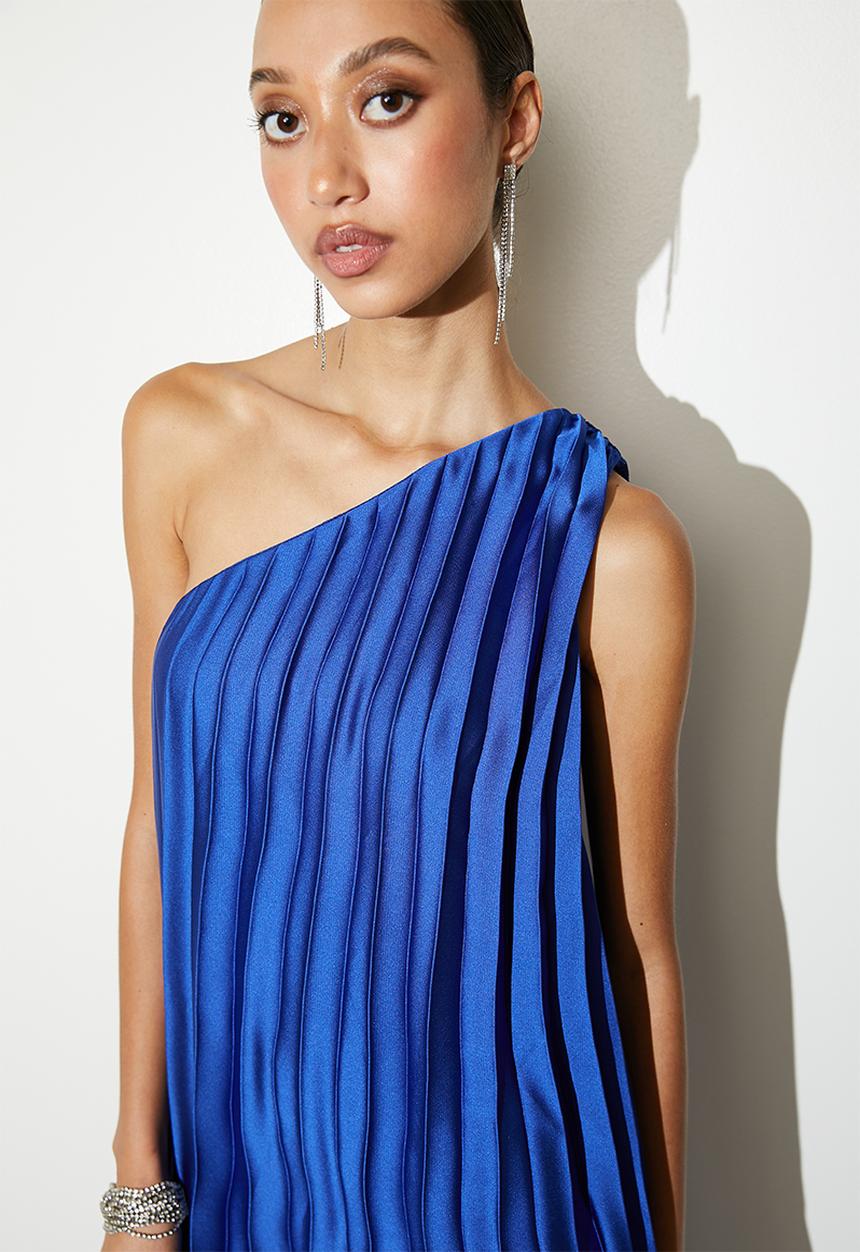 VELVET - Asymmetric trapeze midi dress - blue