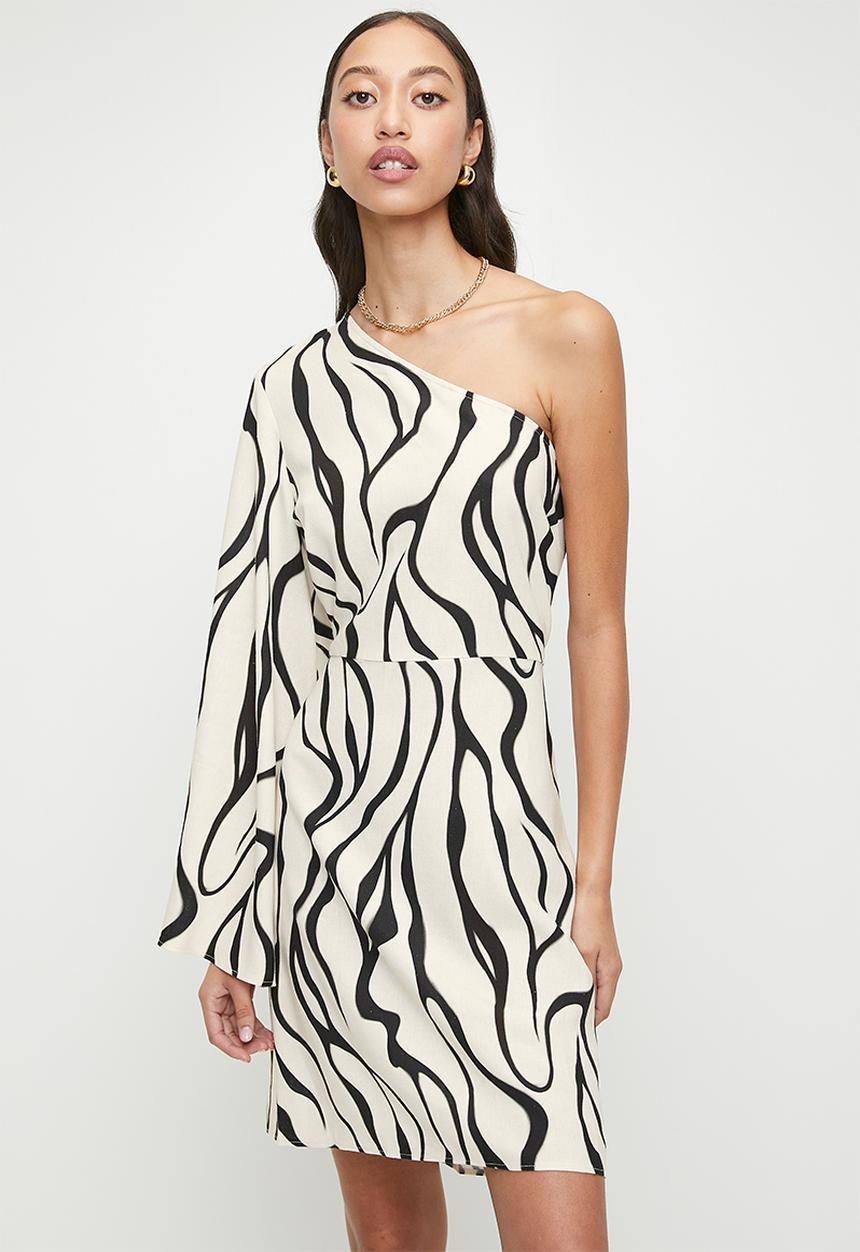Superbalist - Statement sleeve mini shift dress - ecru organic leaf