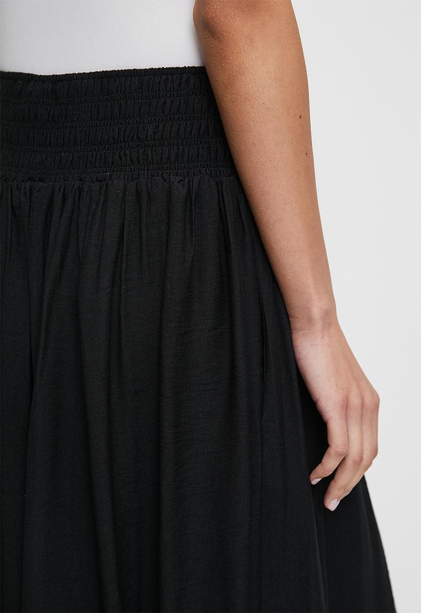 Superbalist - Capri linen full skirt - black